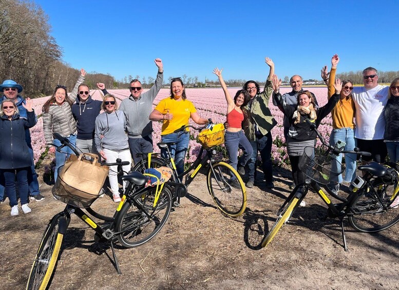 From Lisse: Flower Bike Tour Along Keukenhof and Flowerfarm