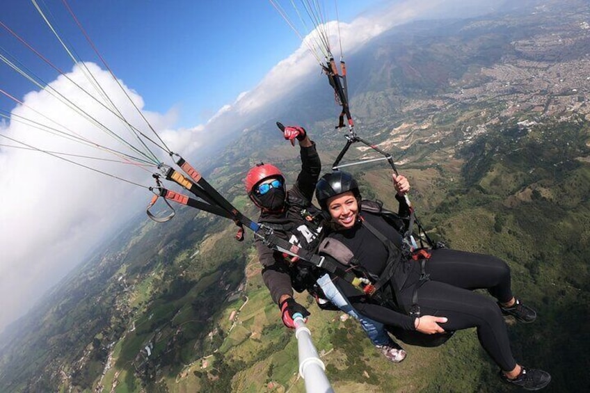 Paragliding flight in Medellin