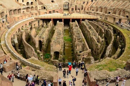 Visite guidée du Colisée avec accès spécial à l'arène des gladiateurs