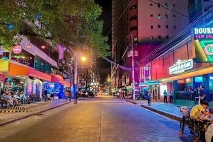 4-Hours Makati Pub Crawl at Night