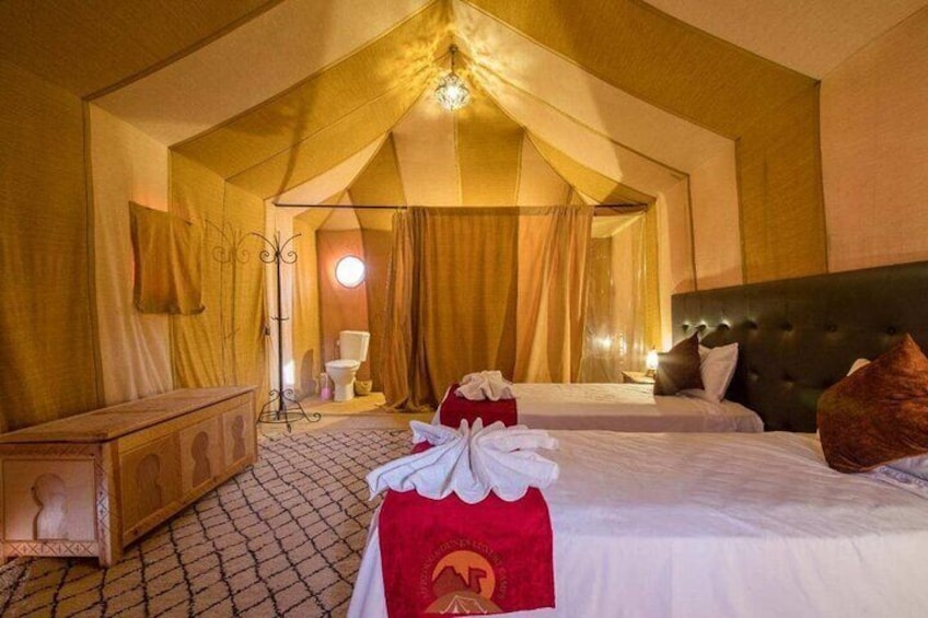 Camel trek with 1 night in a luxury desert camp with dinner