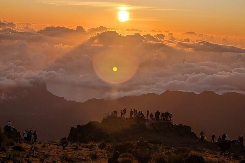 Sunrise Tour at Pico do Arieiro with coffee/tea and breakfast included 