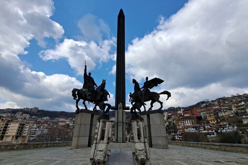 Veliko Tarnovo and Arbanasi day tour from Sofia with pickup