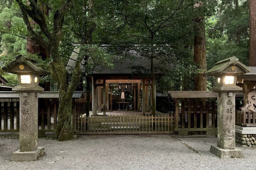 Ama-no-Iwato Shrine