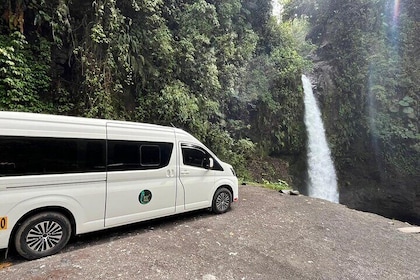 Shuttel Monteverde à Aéroport SJS Juan Santa Maria