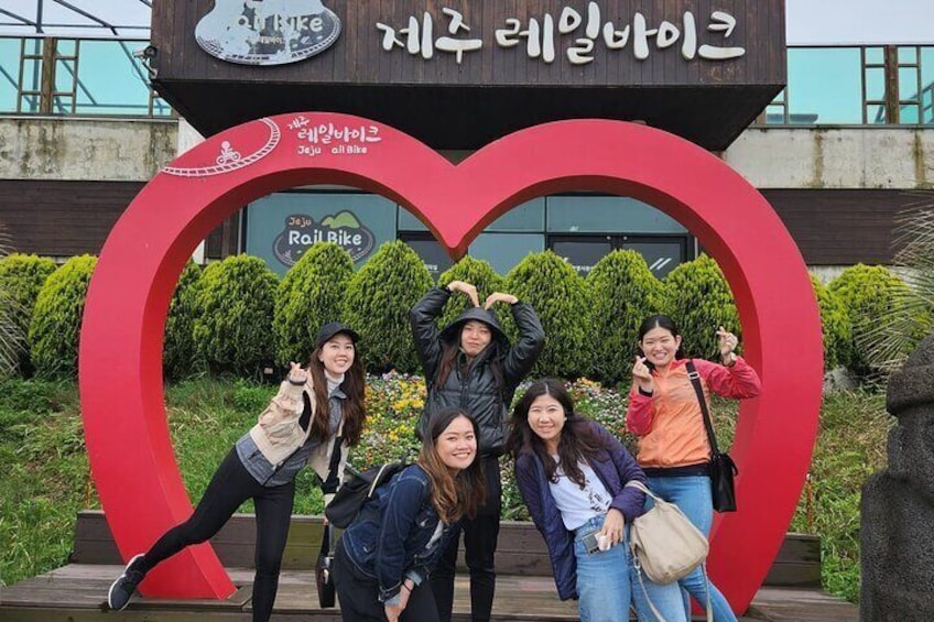 2-Days Jeju Island Tour 