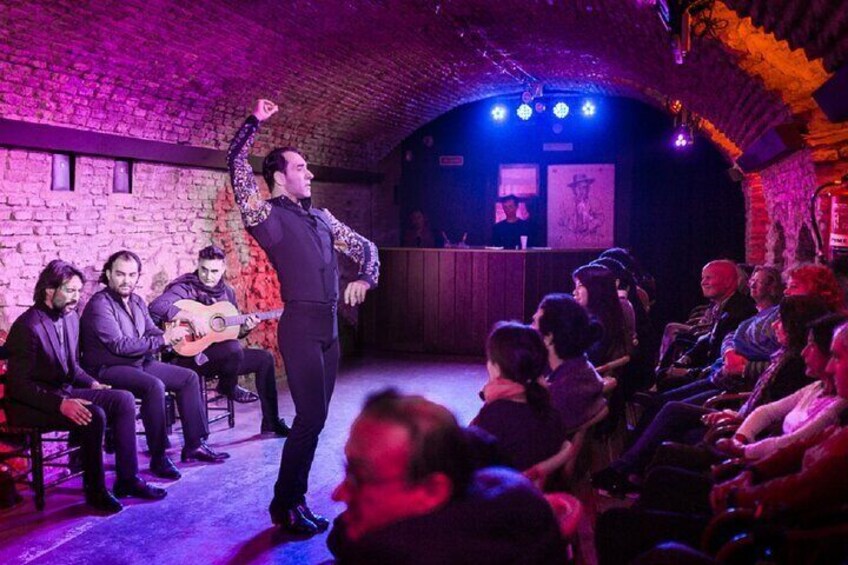 1 Hour Premium Flamenco Show in XII century Arabian Vault