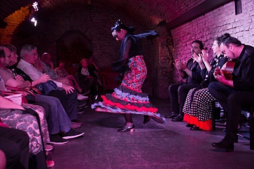 1 Hour Premium Flamenco Show in XII century Arabian Vault