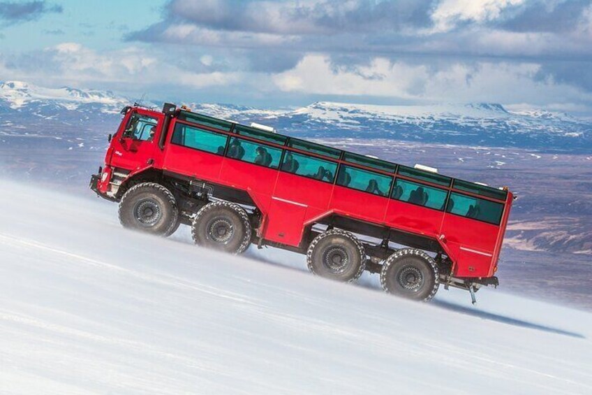 Sleipnir Trucks offers comfort and maximum safety while climbing on the majestic Langjökull glacier. Best glacier tours in Iceland.