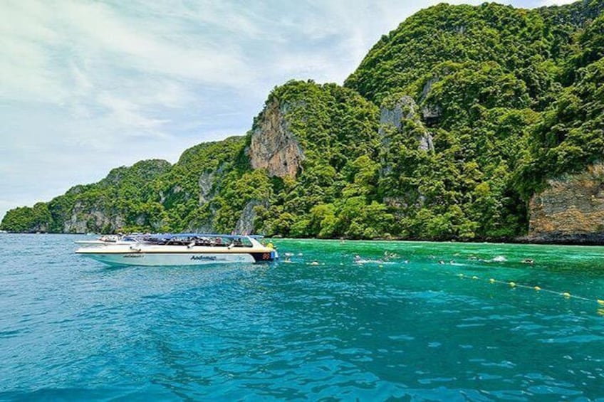 Private Fully Customized Tours to Phi Phi Island