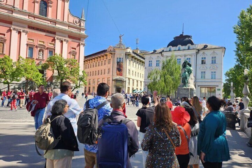 Day Tour to LJUBLJANA LAKE BLED with minivan 8pax max from Zagreb