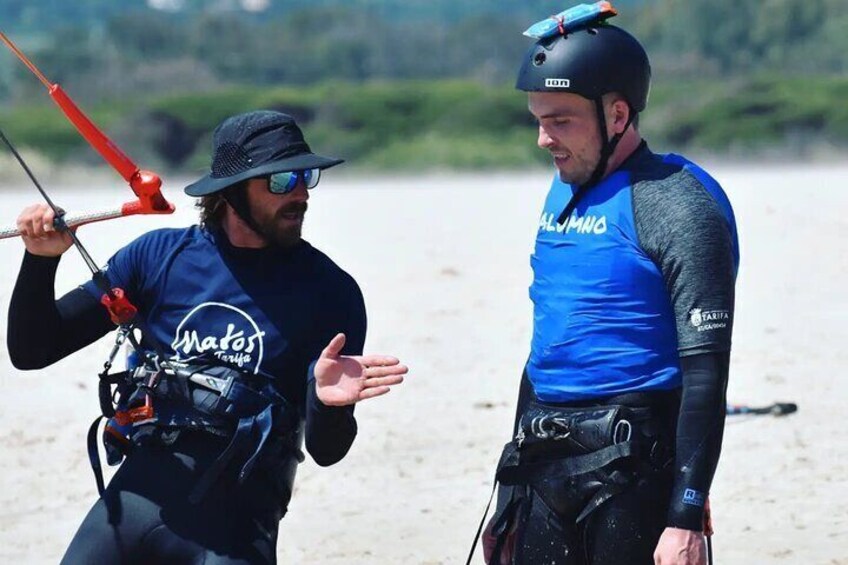 Private kitesurfing lesson in Tarifa from beginner to advanced
