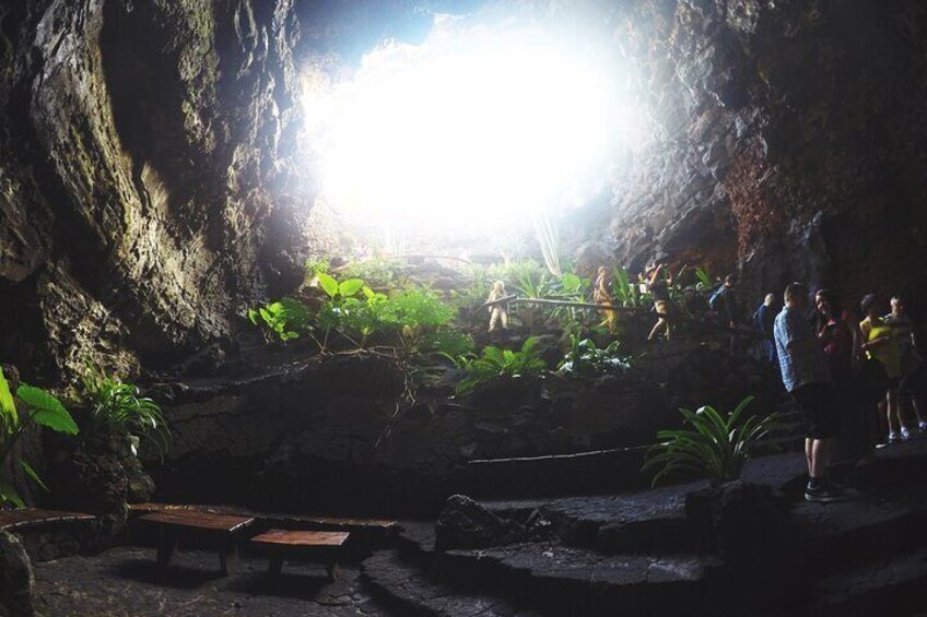 Tour of Jameos del Agua, Cueva de los Verdes and Mirador del Río