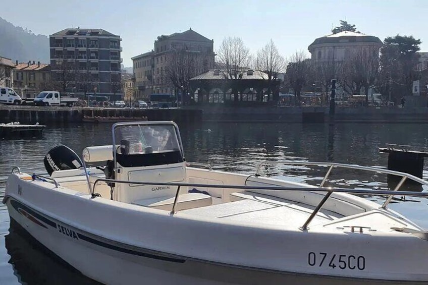 Boat Rental Without License 40cv Motor on Lake Como