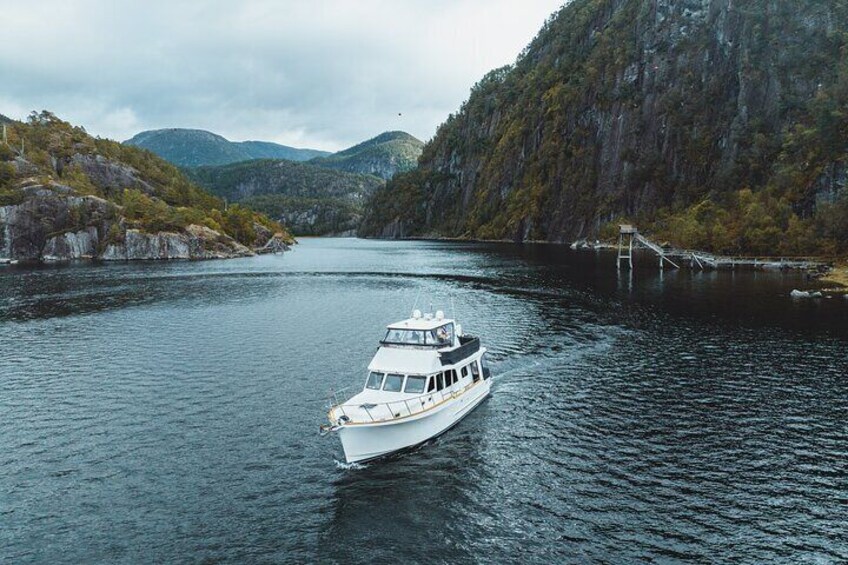 Full-Day Private Mostraumen Fjord & Waterfall Cruise