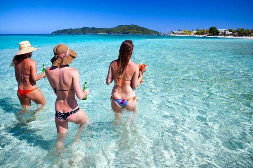 Manawakie Park, Sightseeing Island Tour & Beach
