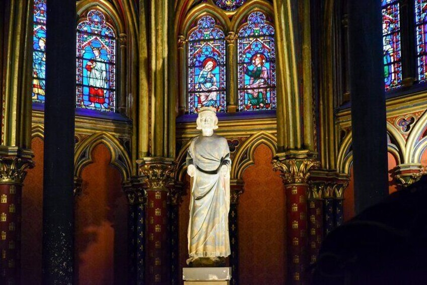 Saint Chapelle Paris statue