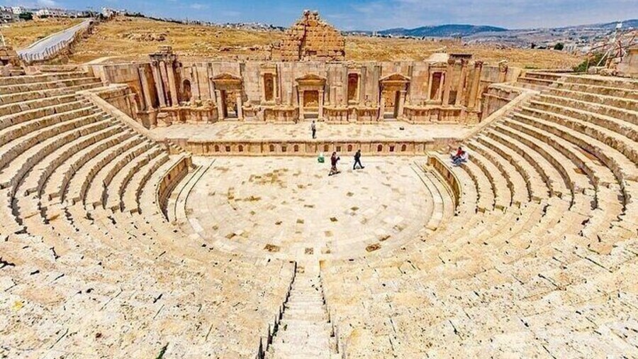 Dead Sea and Jerash Full-Day Private Tour from Amman or Airport