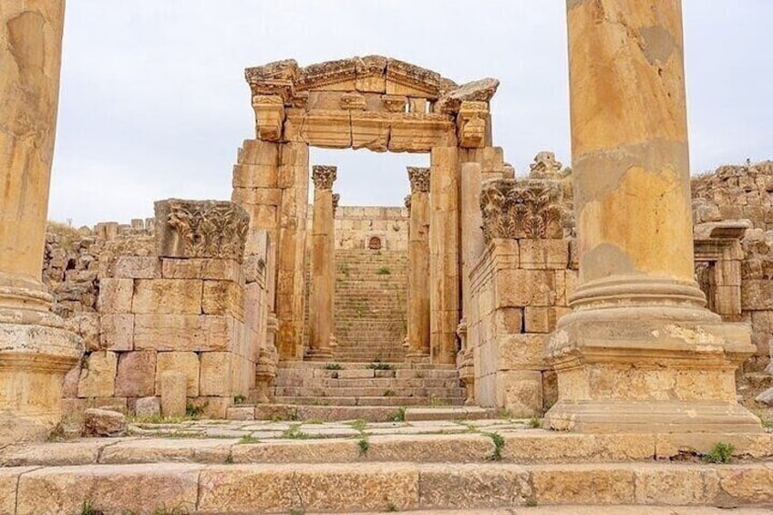 Dead Sea and Jerash Full-Day Private Tour from Amman or Airport