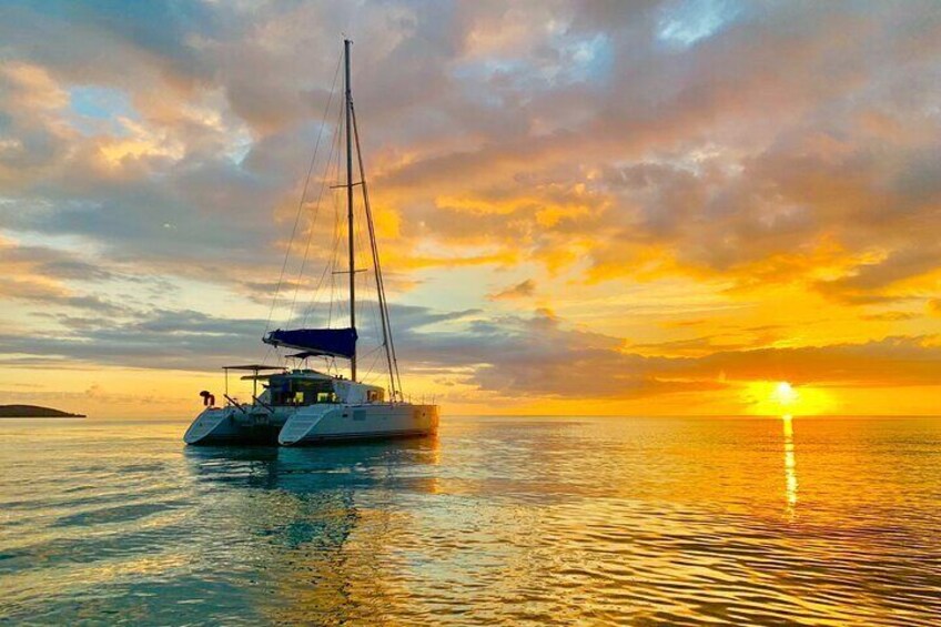 Private Luxury Sailing Catamaran Sunset Sails