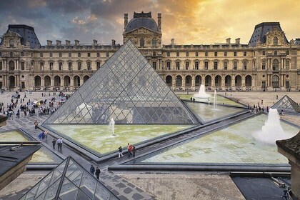 Eintrittskarte für das Pariser Louvre-Museum für eine selbstgeführte Tour