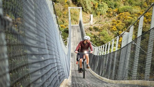 Explorador de bicicleta de montaña Remutaka Rail Trail