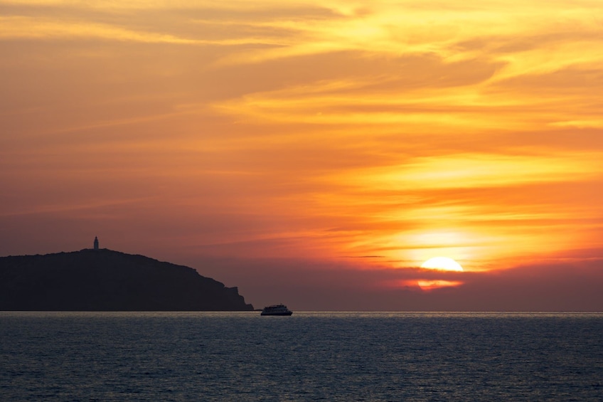 Santorini Sunset Cruise