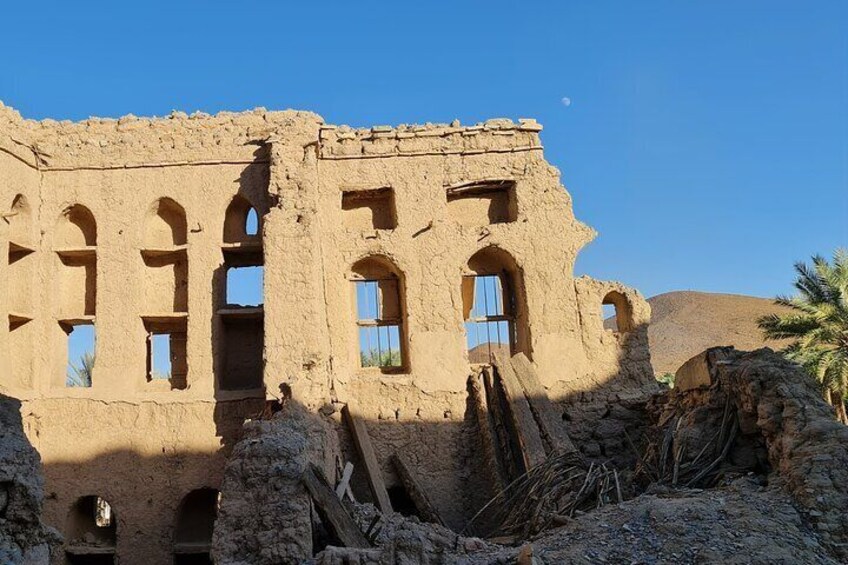 Full-Day Private Nizwa and Jebel Akhdar Tour