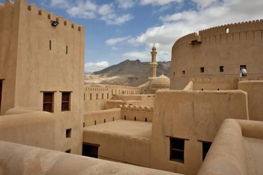  Full-Day Private Nizwa and Jebel Akhdar Tour