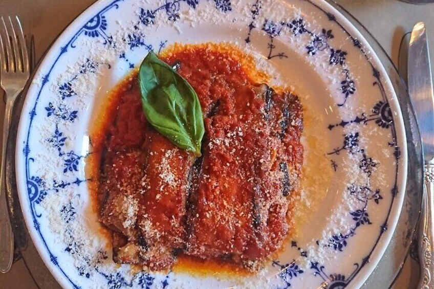 Italian Lunch in Como and walk in the city with a Design lover