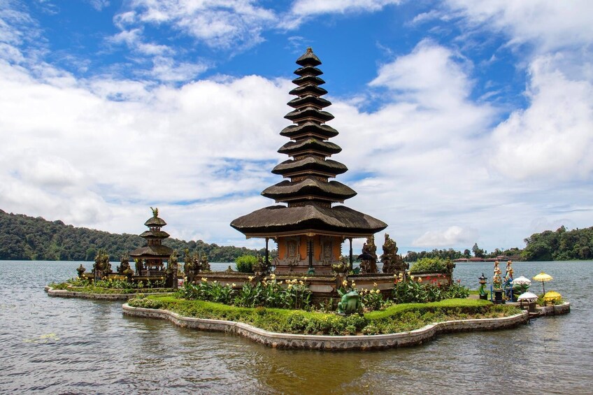 Wonders of Bali Full Day Group Tour including Lunch