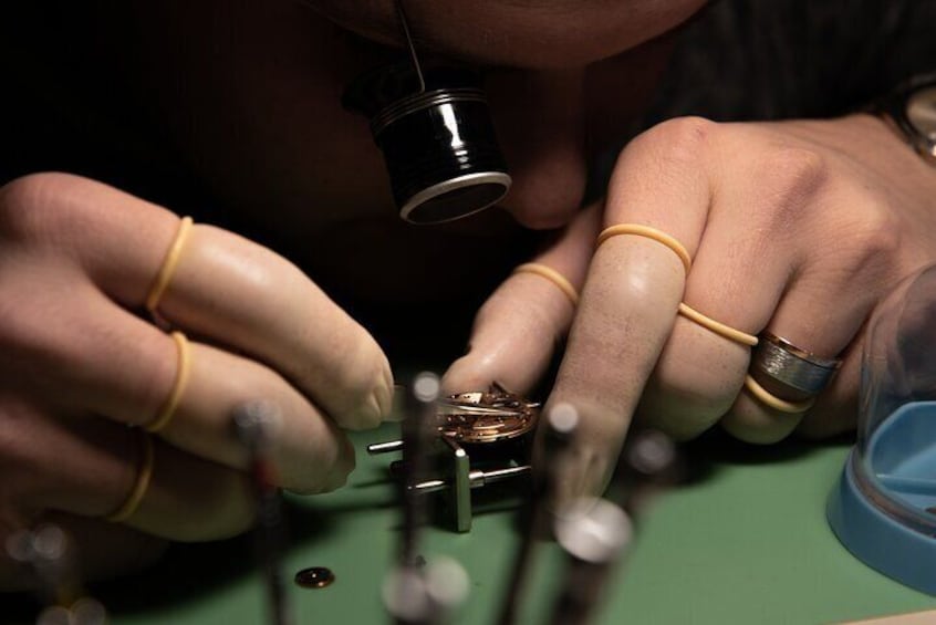 See and experience the work of a watchmaker up close