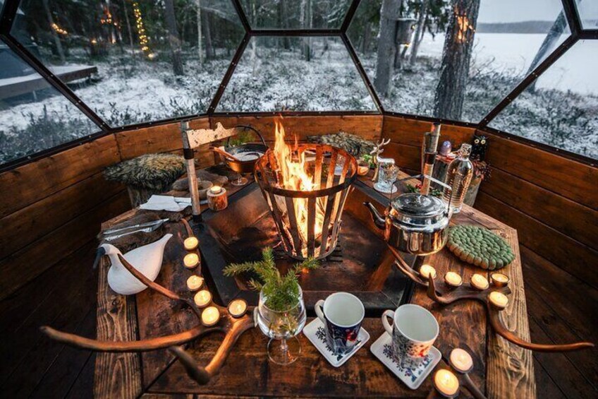 Glass Igloo Campfire Dinner under Northern Lights 