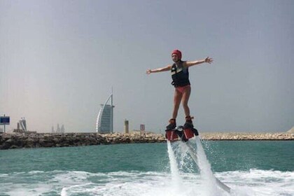 獨家：迪拜的 Flyboard 與照片和視頻