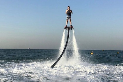 獨家：迪拜的 Flyboard 與照片和視頻