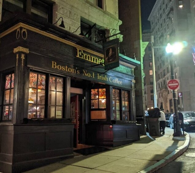 Picture 7 for Activity Boston: Boos and Booze Haunted Pub Crawl