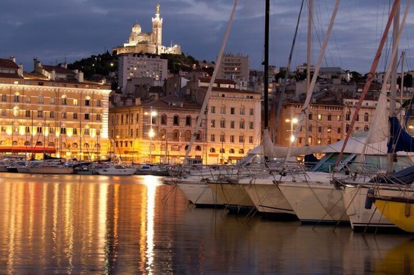 Marseille Scavenger Hunt and Self-Guided Walking Tour