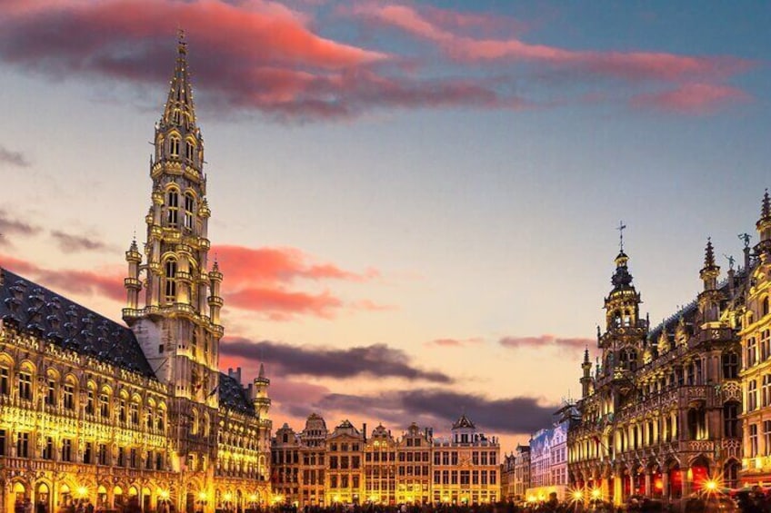 Brussels Scavenger Hunt and Self-Guided Walking Tour