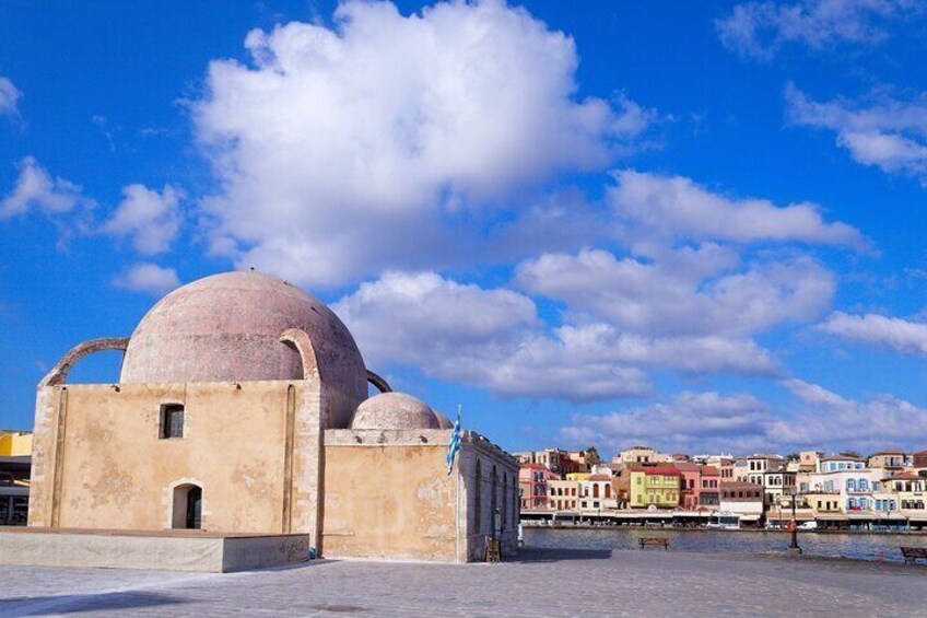 Chania Scavenger Hunt and Self-Guided Walking Tour
