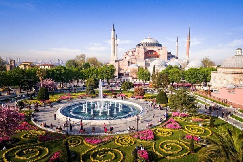 Istanbul Scavenger Hunt and Self-Guided Walking Tour