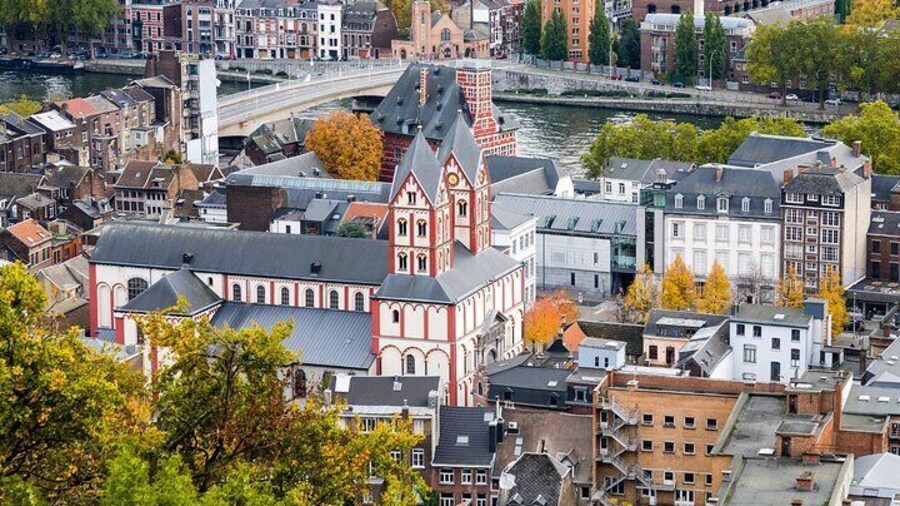 Liege Scavenger Hunt and Best Landmarks Self-Guided Tour