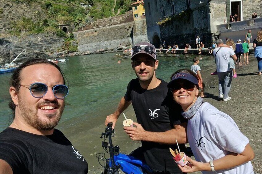 Private E-Bike Wine tasting Tour in Cinque Terre