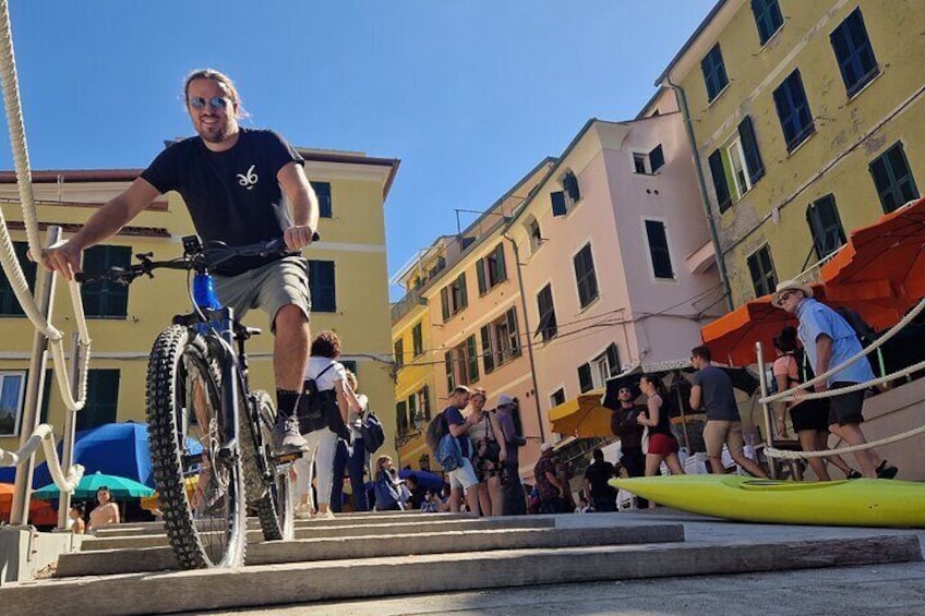 Private E-Bike Wine tasting Tour in Cinque Terre