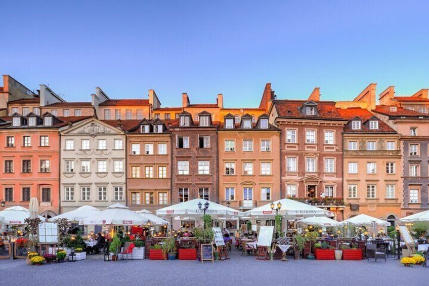 Warsaw Scavenger Hunt and Self-Guided Walking Tour
