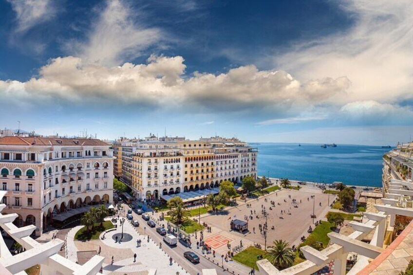 Thessaloniki Scavenger Hunt and Self-Guided Walking Tour