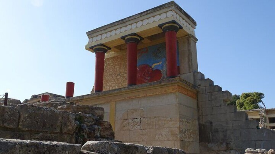 Private Tour-Knossos Palace Zeus Cave Olive Oil Mill & Wine