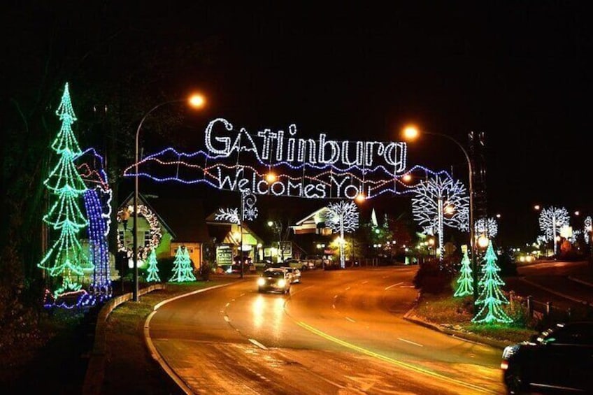 Smoky Mountains Christmas Lights Tour