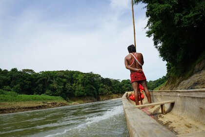 Indianerlandsbyen Embera - møte lokalbefolkningen og lære om deres kultur