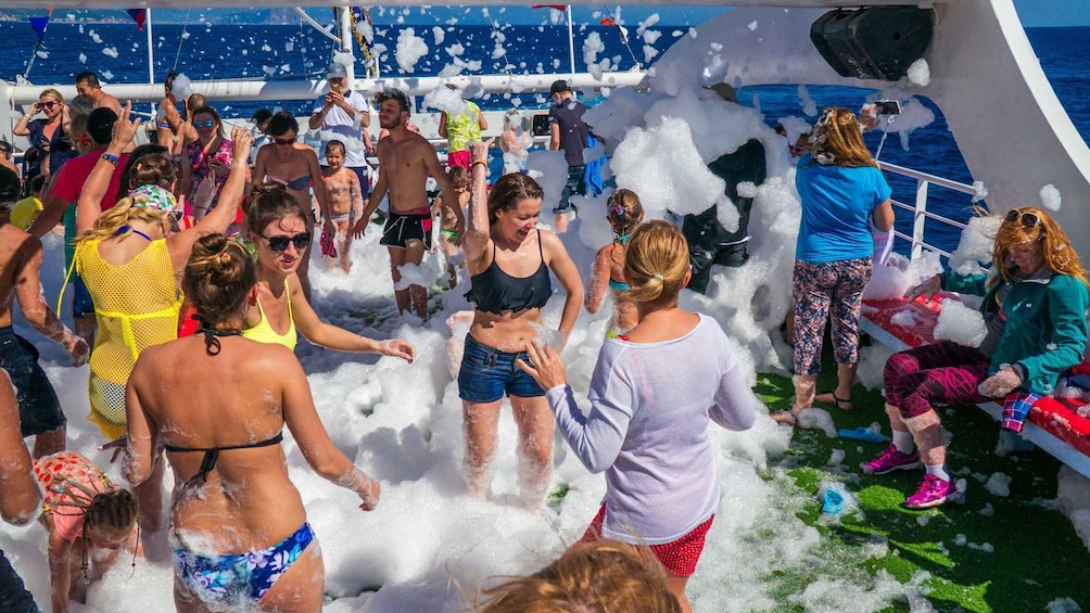 Picture 1 for Activity Alanya: Disco Boat Tour with Foam Party and Unlimited Drinks