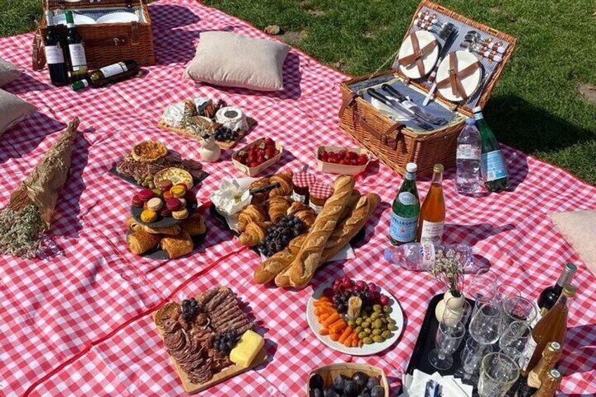 Picnic Royale by the Eiffel Tower: A Taste of French Specials